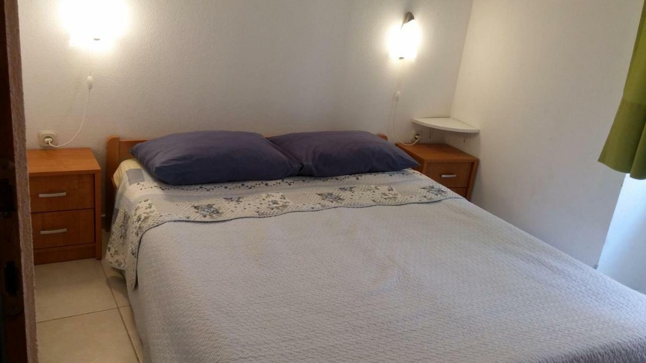 Tutini Dvori Apartment พรีมอชเตน ภายนอก รูปภาพ