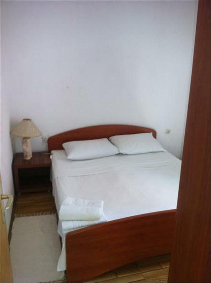 Tutini Dvori Apartment พรีมอชเตน ภายนอก รูปภาพ